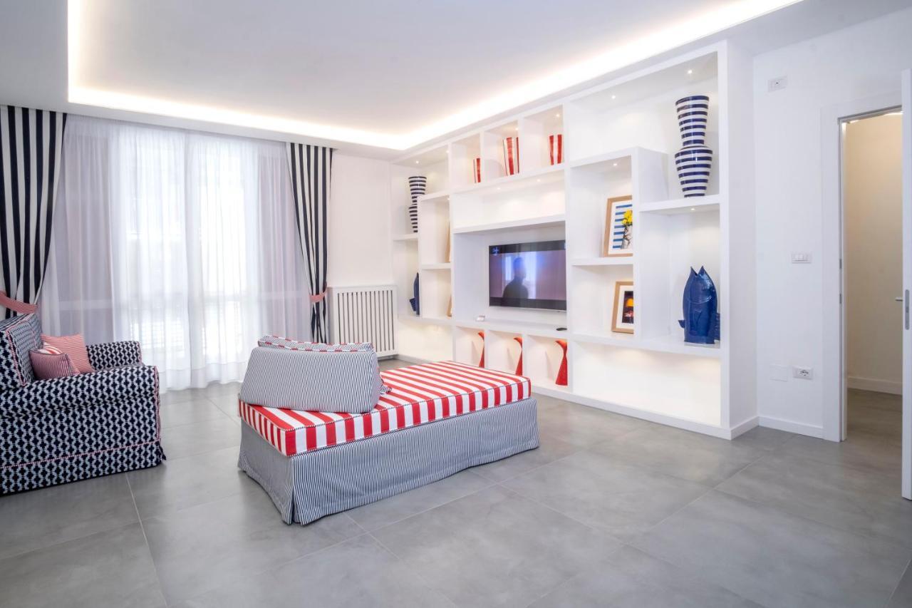 Yourhome - Unica Luxury Apartment Castellammare di Stabia Exteriör bild